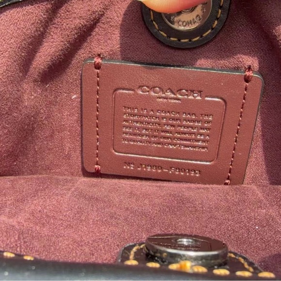 Coach Tea Rose Appliqué Kisslock Crossbody HTF - Picture 3 of 12